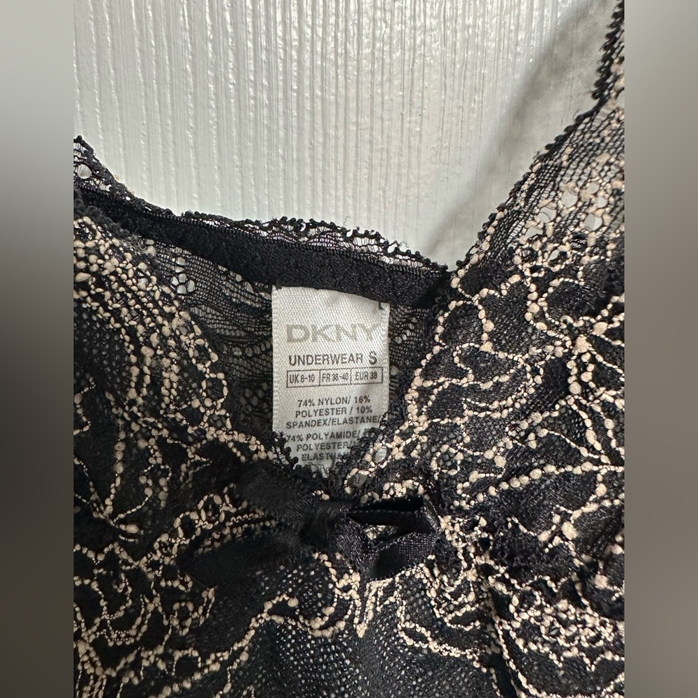 Black and ivory two piece lace lingerie by DKNY in sz S - Picture 2 of 6